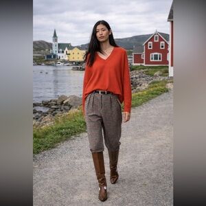 Anthropologie NWT Maeve Relaxed V-Neck Sweater size M.